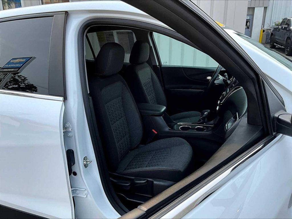 used 2022 Chevrolet Equinox car, priced at $22,630