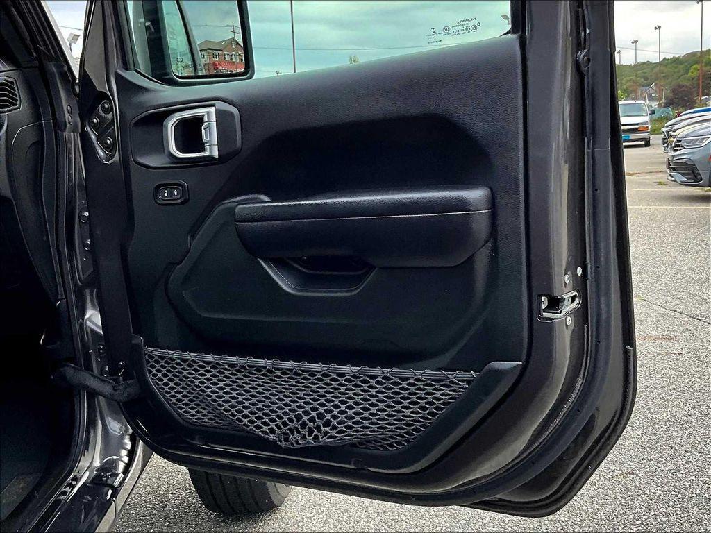 used 2021 Jeep Wrangler Unlimited car, priced at $34,111