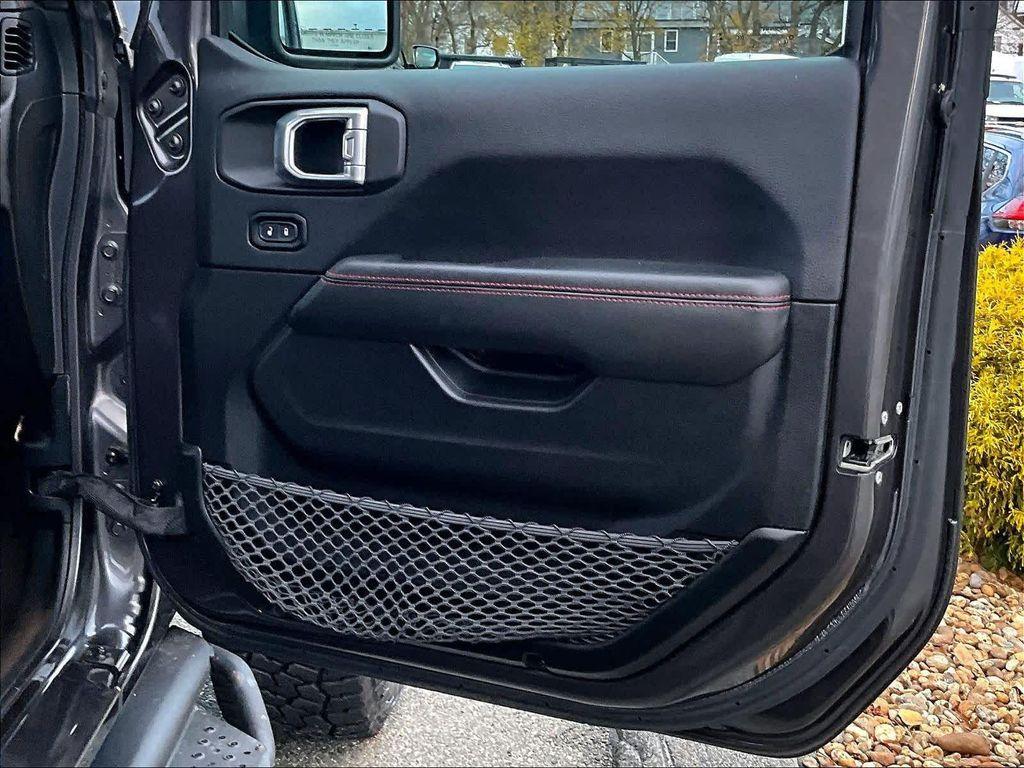 used 2021 Jeep Wrangler Unlimited car, priced at $33,887