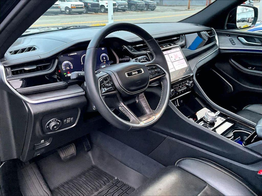 used 2023 Jeep Grand Cherokee car, priced at $35,956