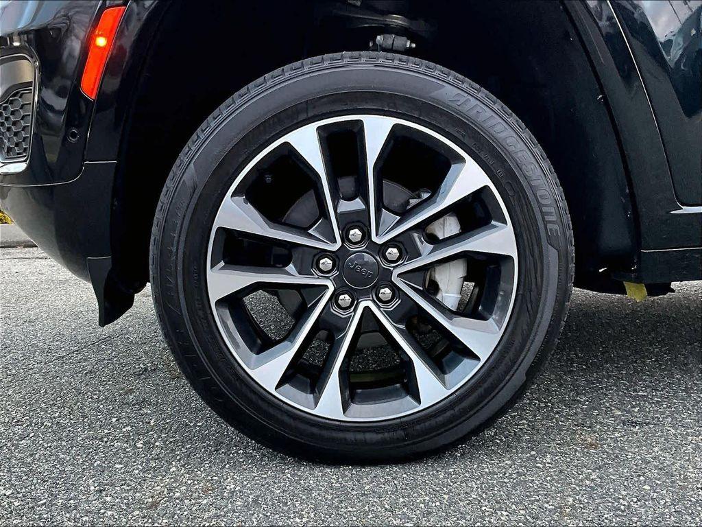 used 2023 Jeep Grand Cherokee car, priced at $35,956