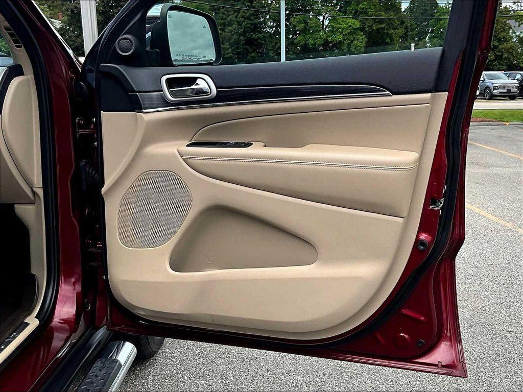 used 2020 Jeep Grand Cherokee car, priced at $25,991