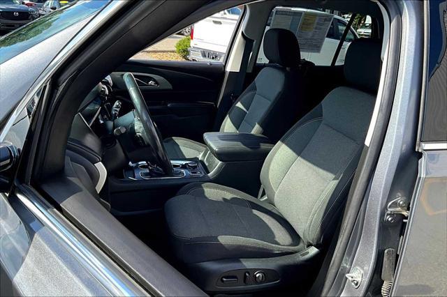 used 2020 Chevrolet Traverse car, priced at $25,896
