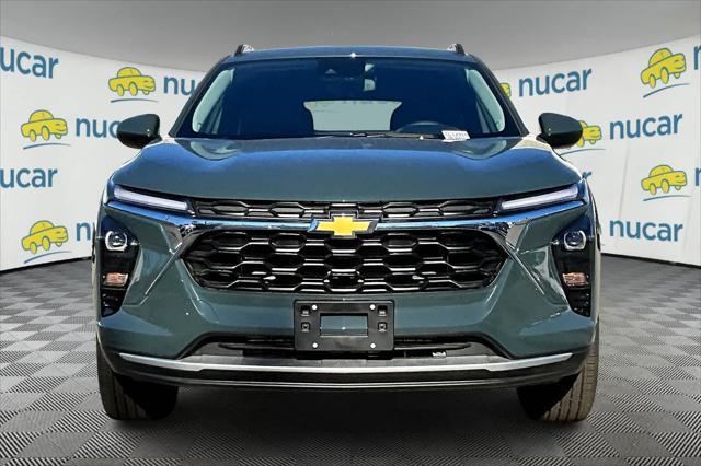 new 2025 Chevrolet Trax car, priced at $25,085