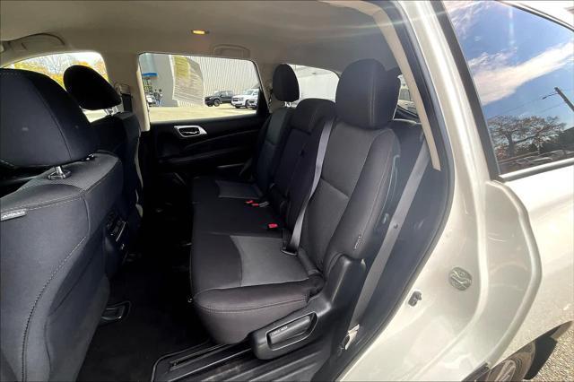 used 2020 Nissan Pathfinder car, priced at $20,132