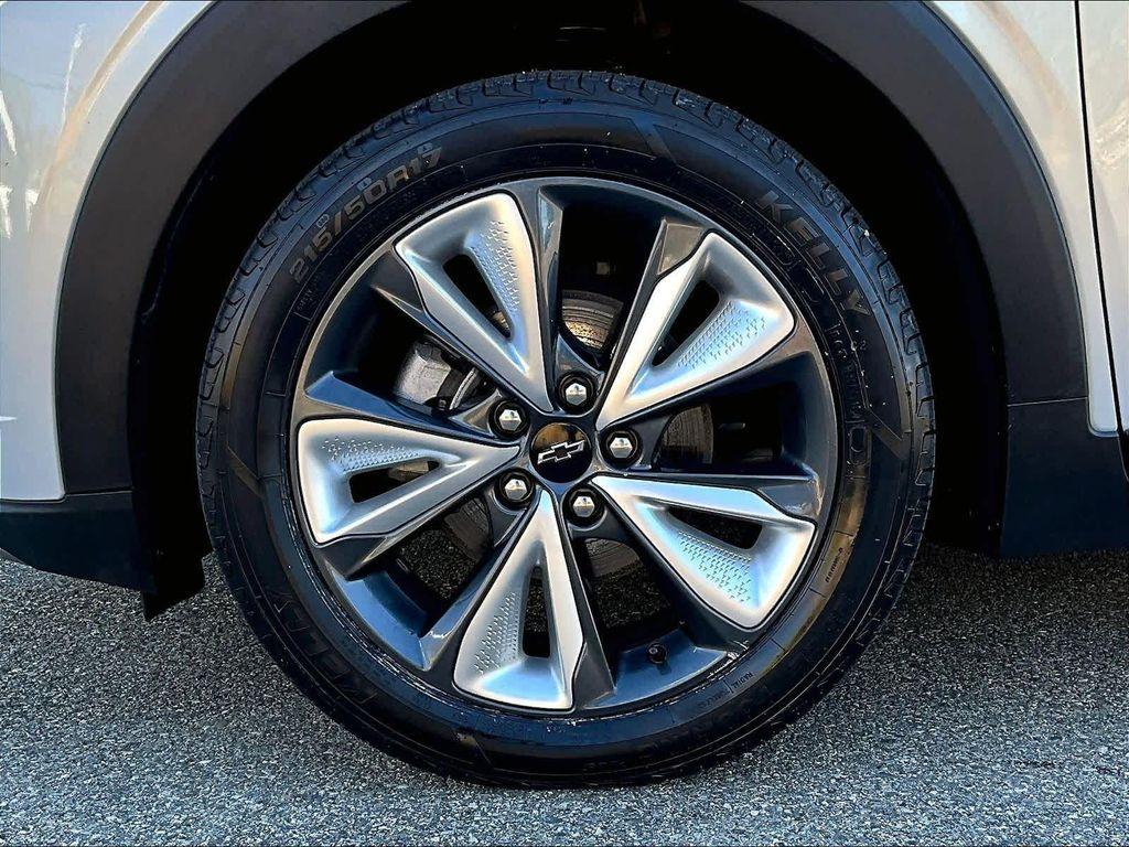 used 2023 Chevrolet Bolt EUV car, priced at $17,777