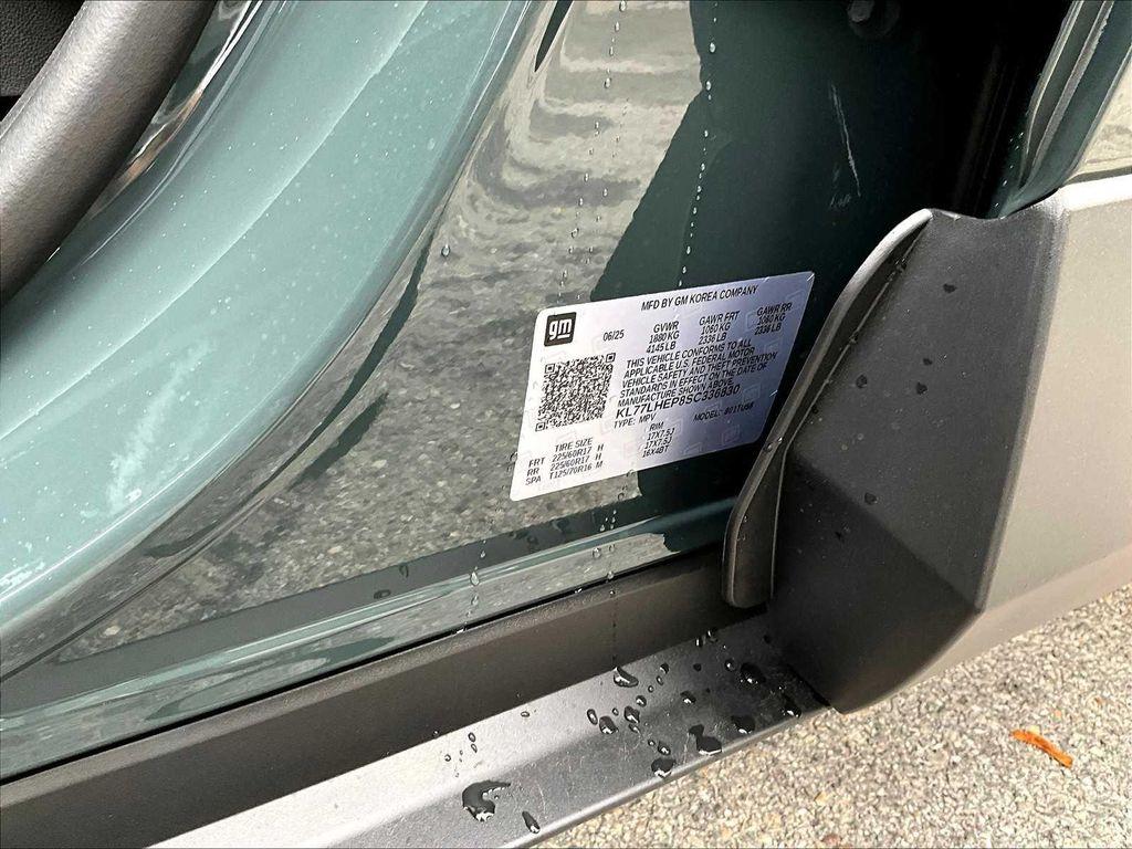 new 2025 Chevrolet Trax car, priced at $25,750