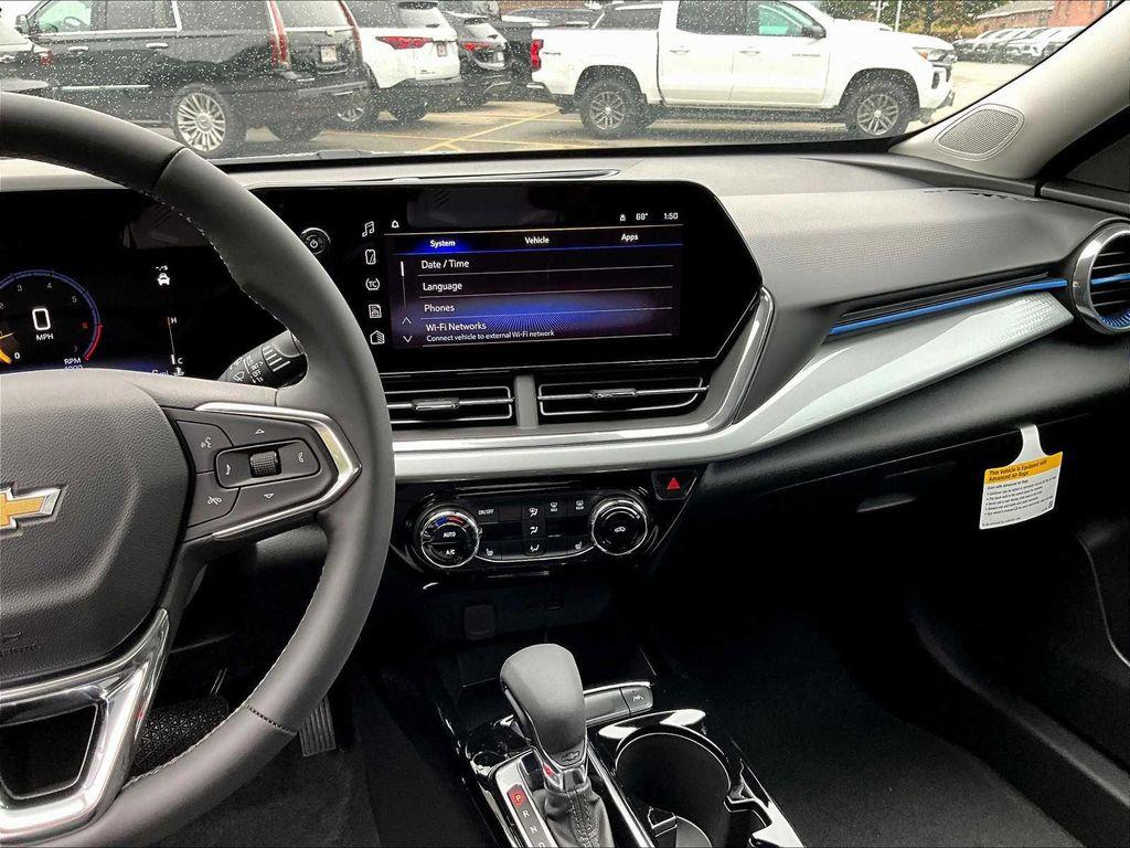 new 2025 Chevrolet Trax car, priced at $25,750