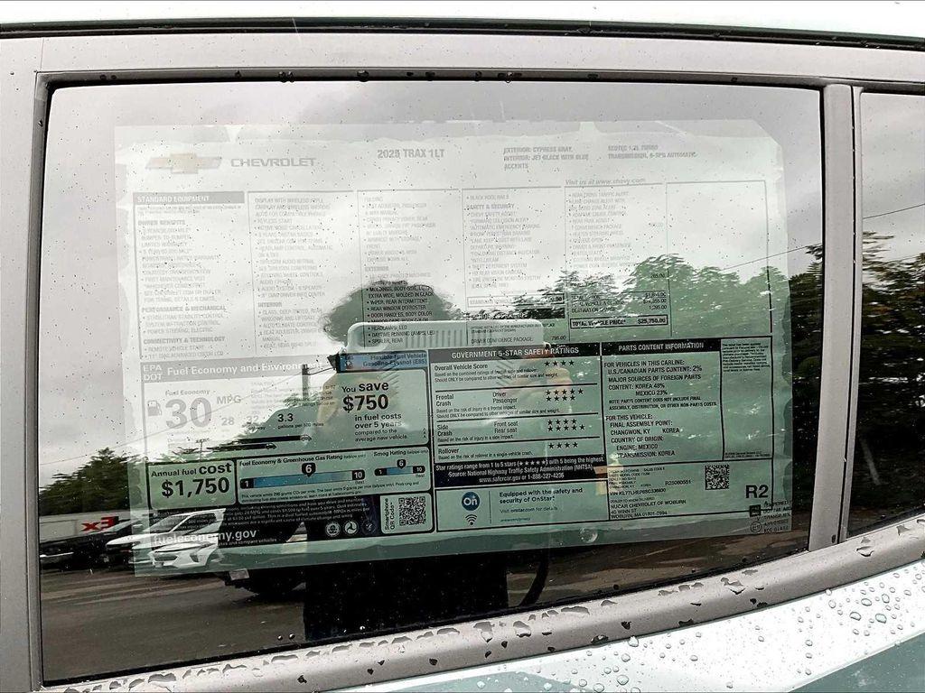 new 2025 Chevrolet Trax car, priced at $25,750