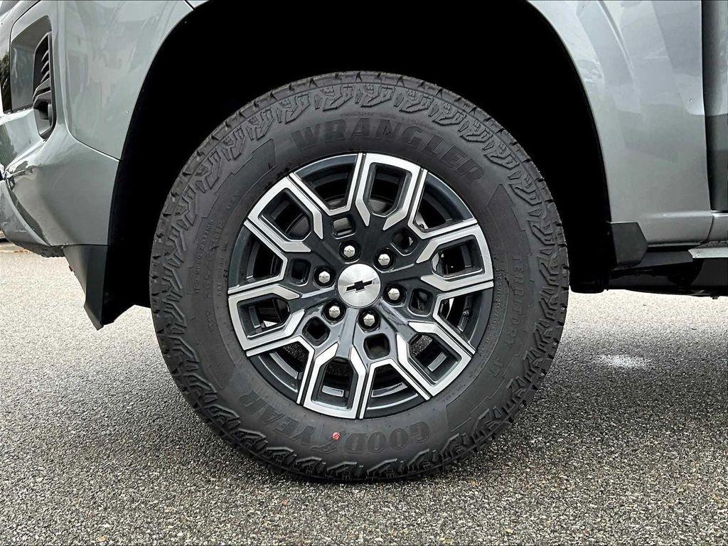 new 2026 Chevrolet Colorado car, priced at $45,730