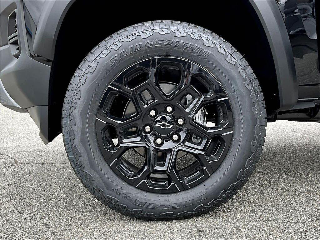new 2026 Chevrolet Colorado car, priced at $44,185