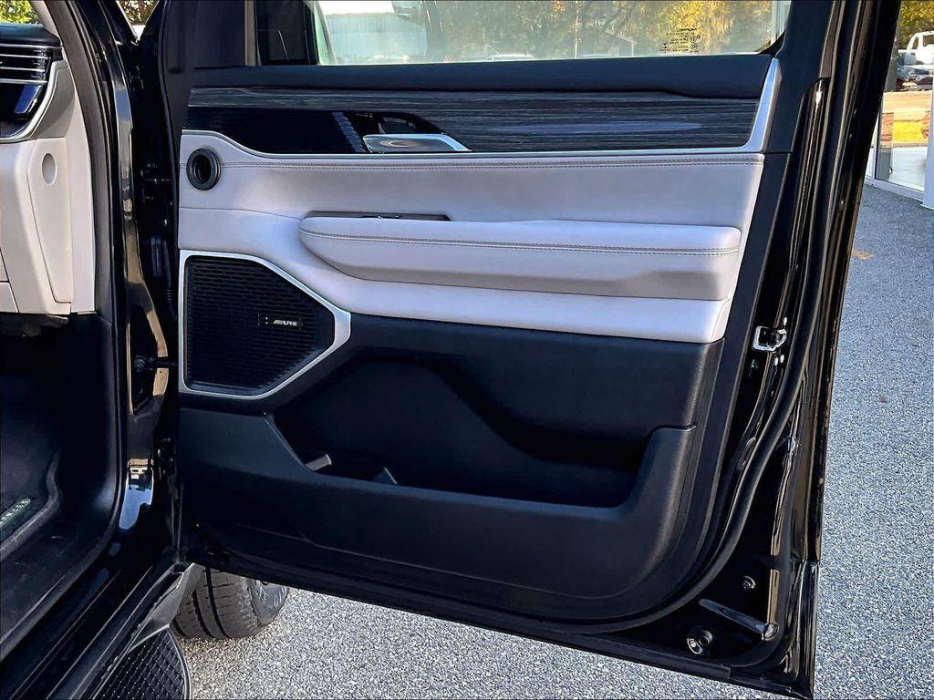 used 2022 Jeep Wagoneer car, priced at $46,851