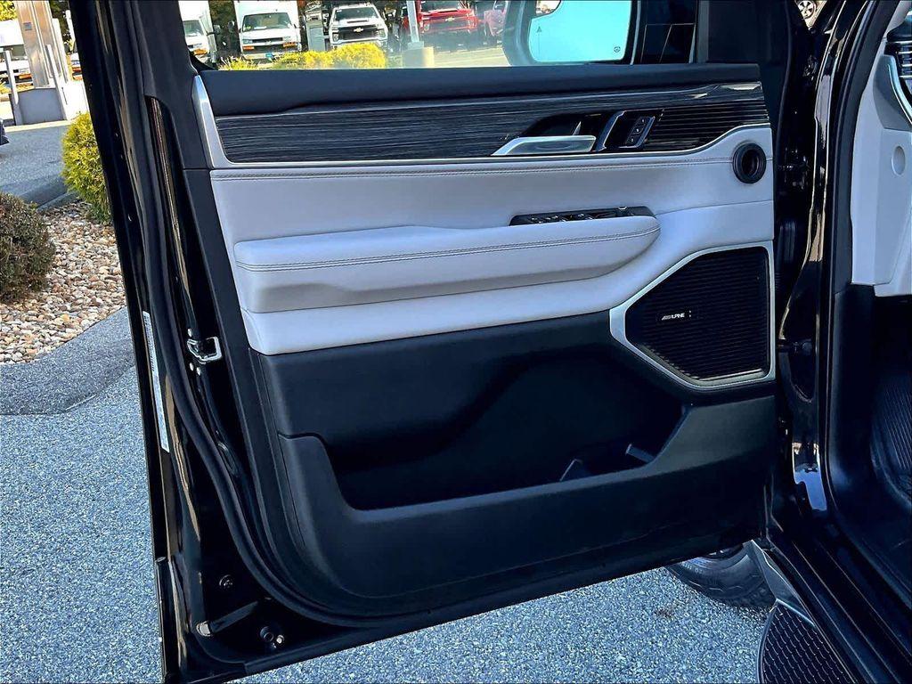 used 2022 Jeep Wagoneer car, priced at $46,851