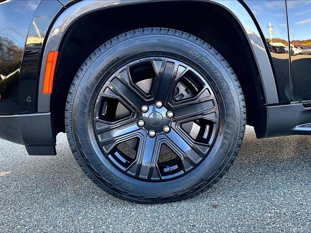 used 2022 Jeep Wagoneer car, priced at $46,851