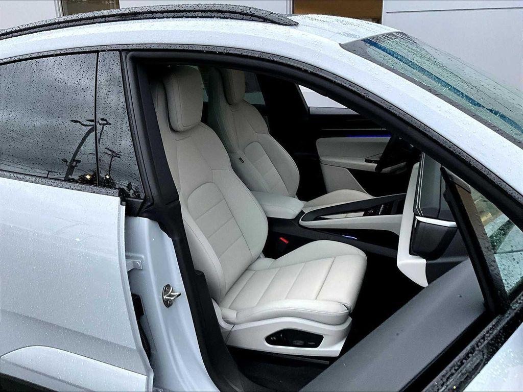 used 2025 Porsche Macan car, priced at $84,900