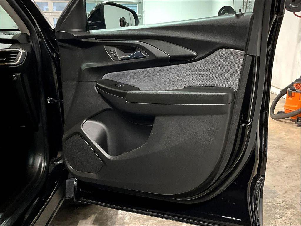 used 2023 Chevrolet TrailBlazer car, priced at $22,888
