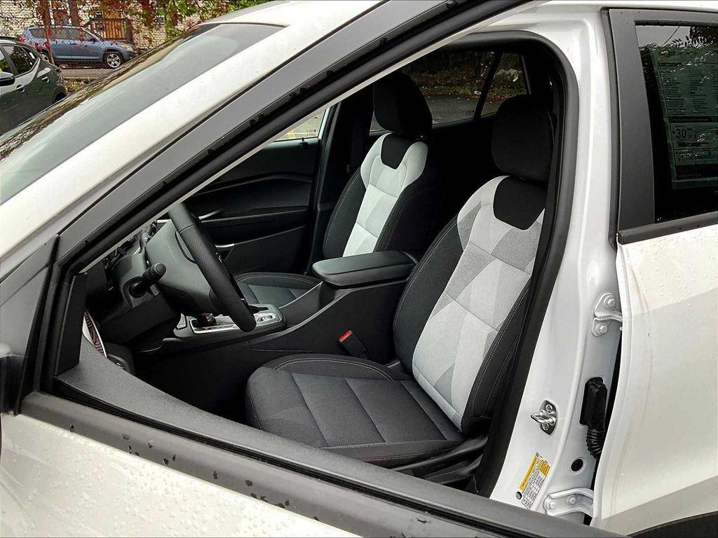 new 2025 Chevrolet Trax car, priced at $24,305