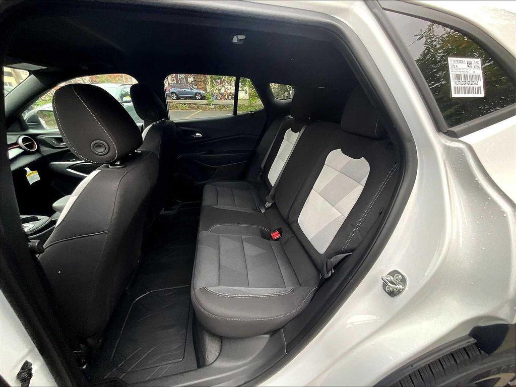 new 2025 Chevrolet Trax car, priced at $24,305