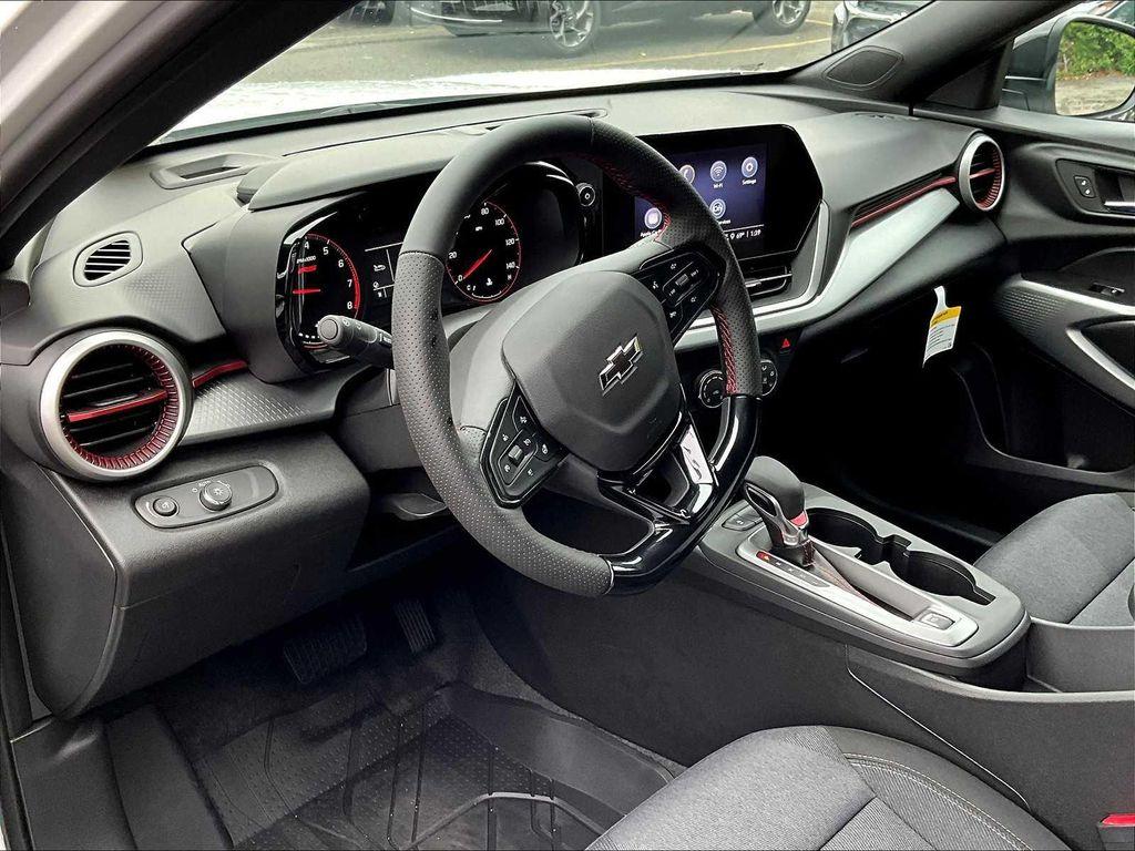 new 2025 Chevrolet Trax car, priced at $24,305
