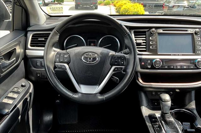 used 2019 Toyota Highlander car, priced at $29,775