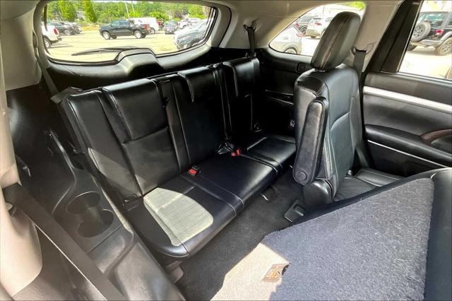 used 2019 Toyota Highlander car, priced at $29,775
