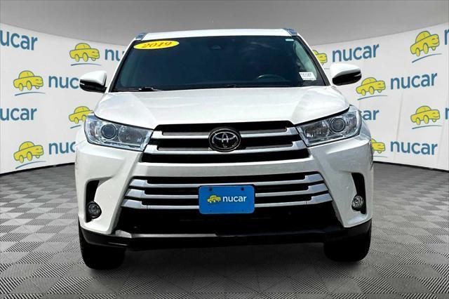 used 2019 Toyota Highlander car, priced at $29,775