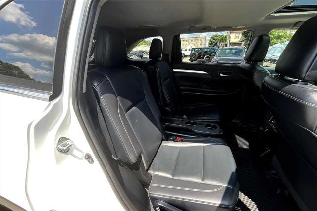 used 2019 Toyota Highlander car, priced at $29,775