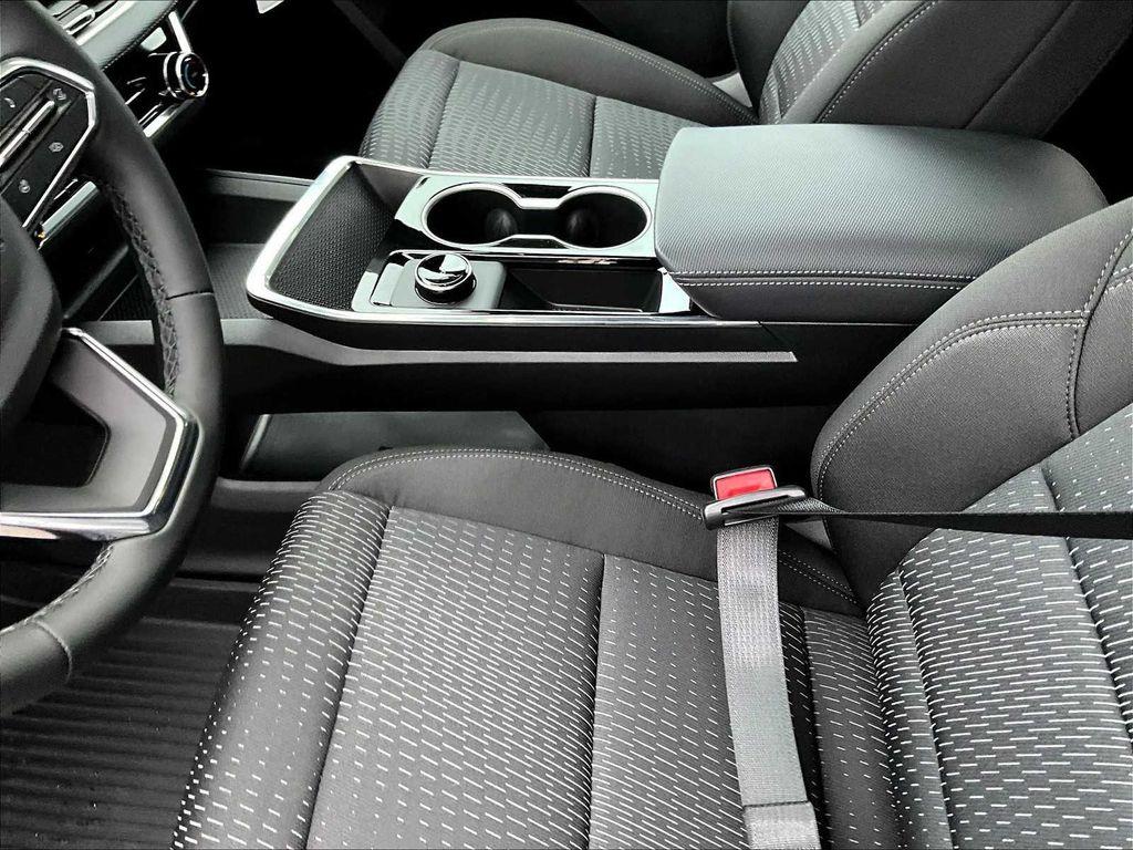 new 2026 Chevrolet Equinox car, priced at $32,465