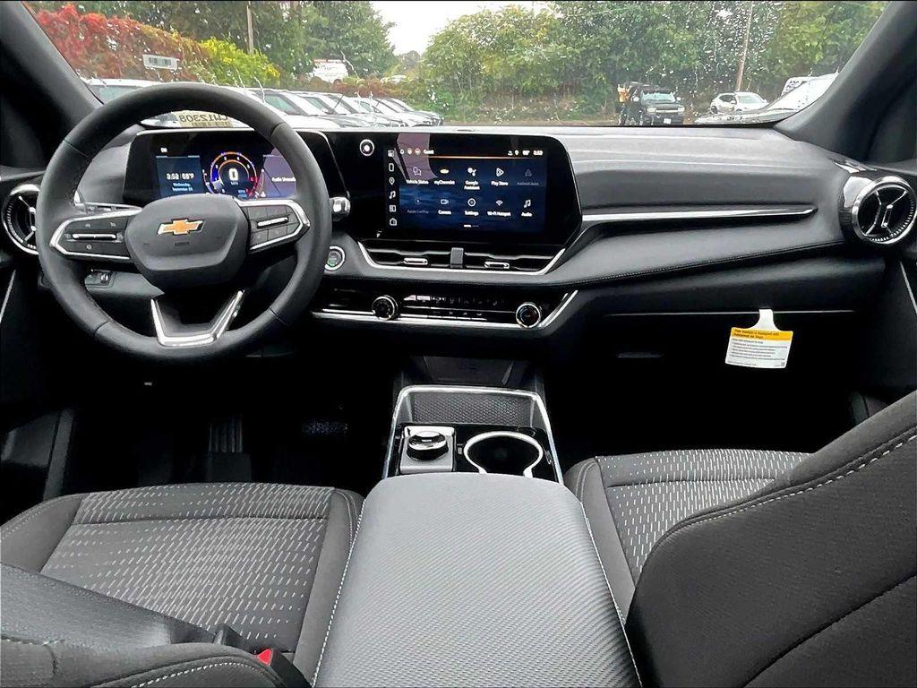 new 2026 Chevrolet Equinox car, priced at $32,465