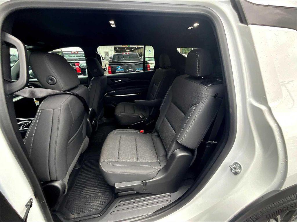new 2025 Chevrolet Traverse car, priced at $42,845