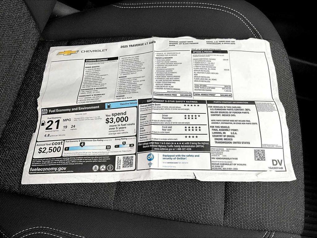 new 2025 Chevrolet Traverse car, priced at $42,845