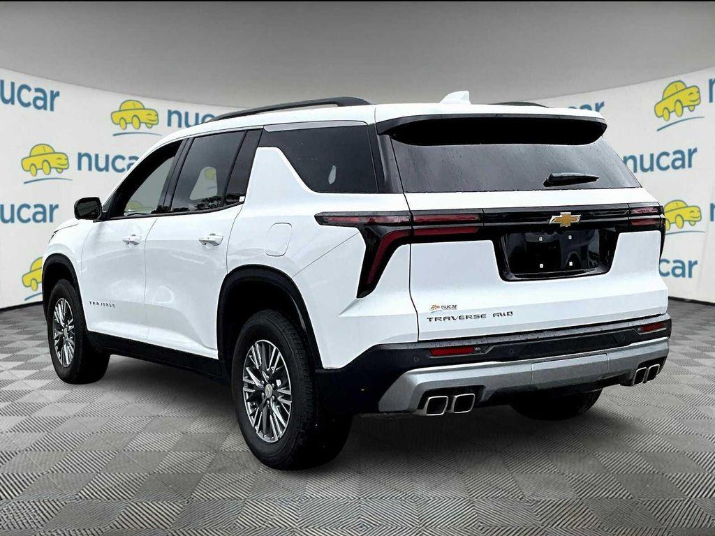 new 2025 Chevrolet Traverse car, priced at $42,845