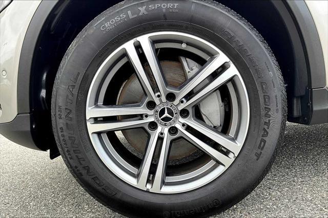 used 2020 Mercedes-Benz GLC 300 car, priced at $26,095