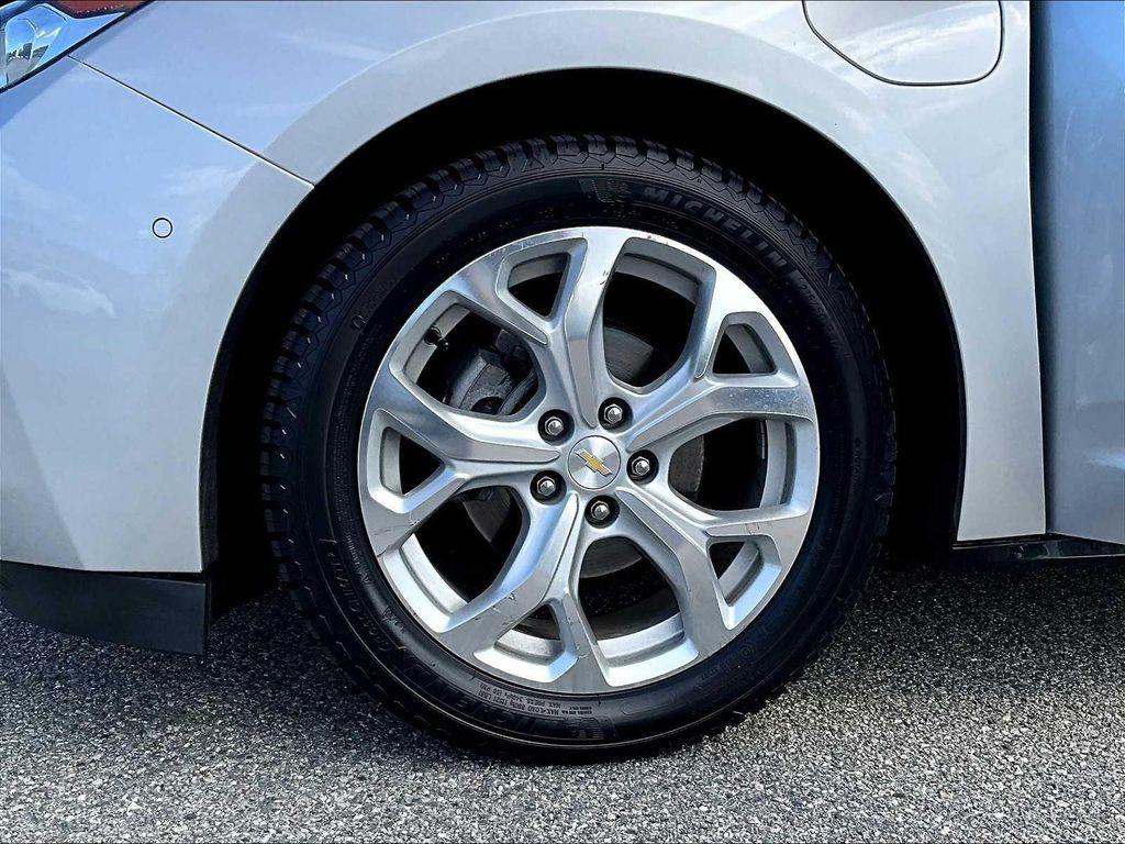 used 2017 Chevrolet Volt car, priced at $16,187