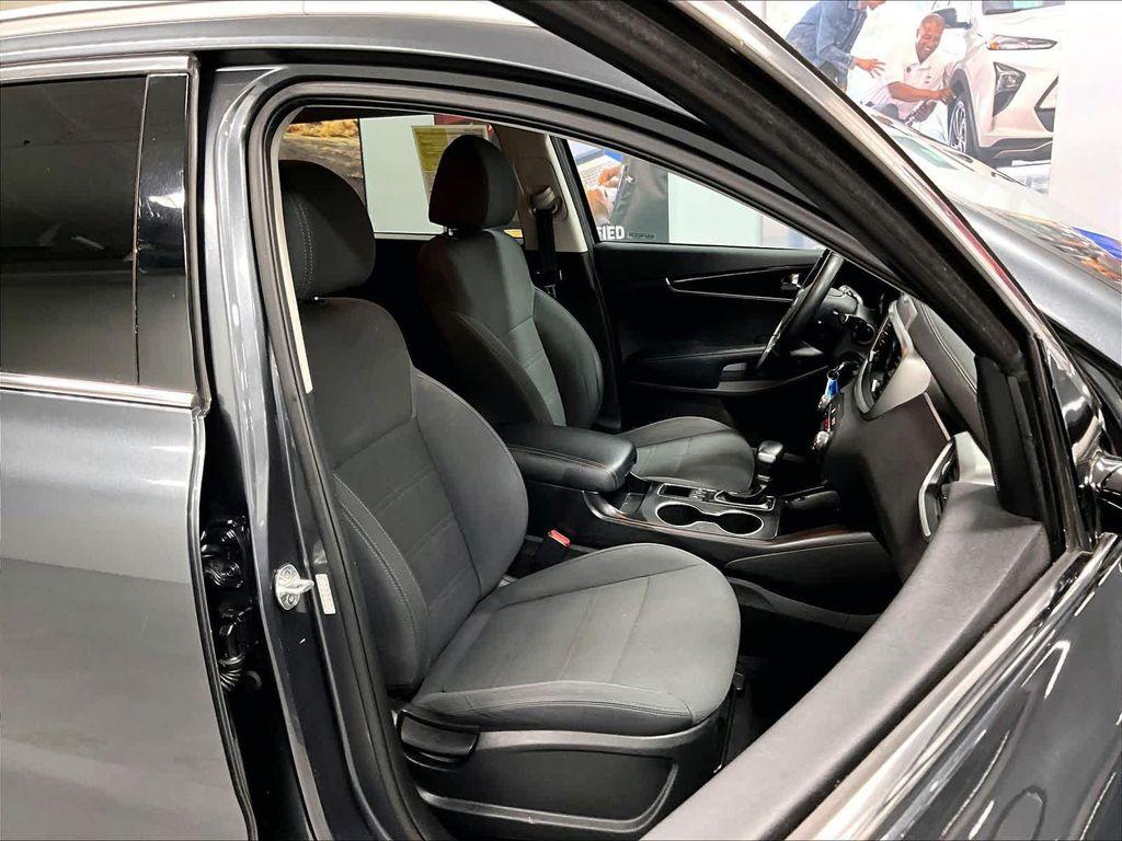 used 2020 Kia Sorento car, priced at $14,987