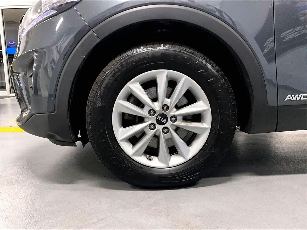 used 2020 Kia Sorento car, priced at $14,987
