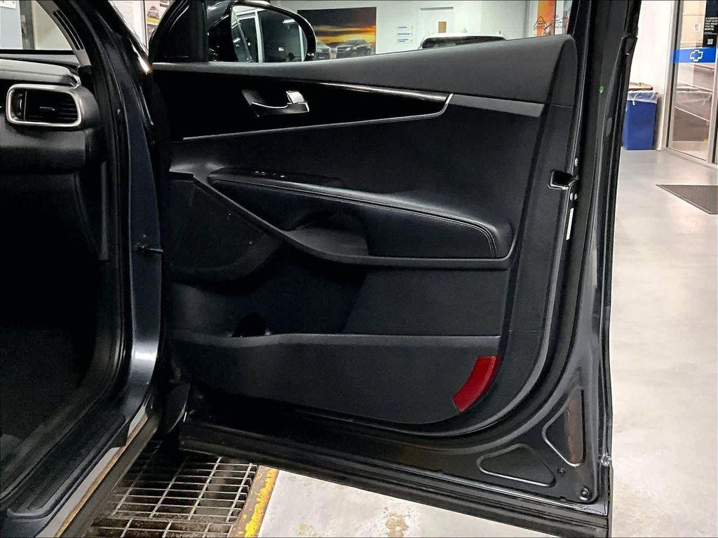 used 2020 Kia Sorento car, priced at $14,987