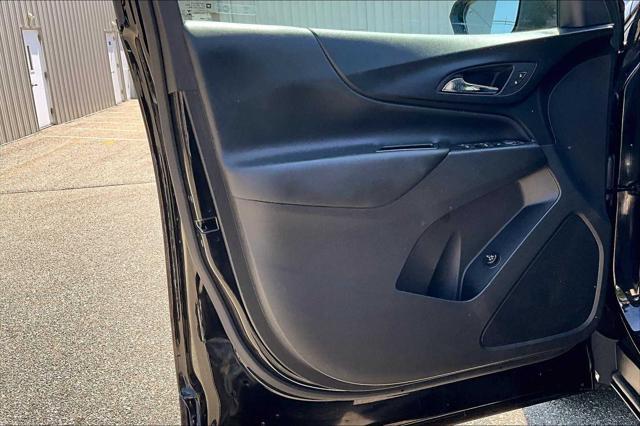 used 2022 Chevrolet Equinox car, priced at $23,878