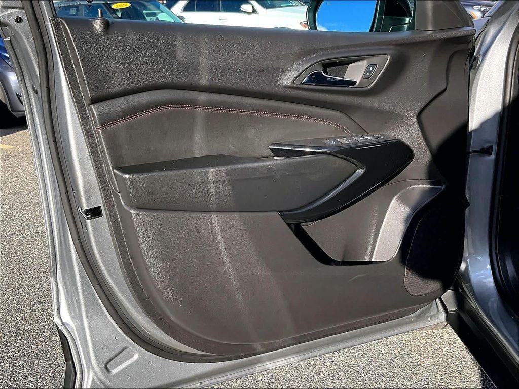 used 2025 Chevrolet Trax car, priced at $22,917