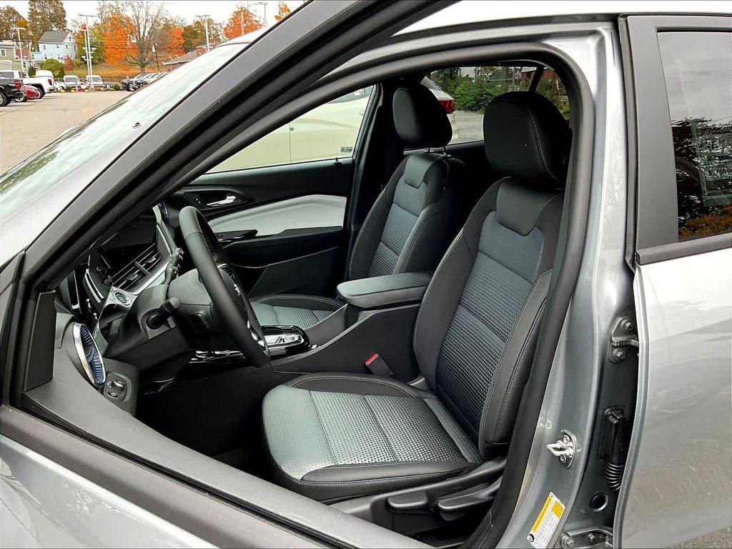 new 2026 Chevrolet Trax car, priced at $26,160