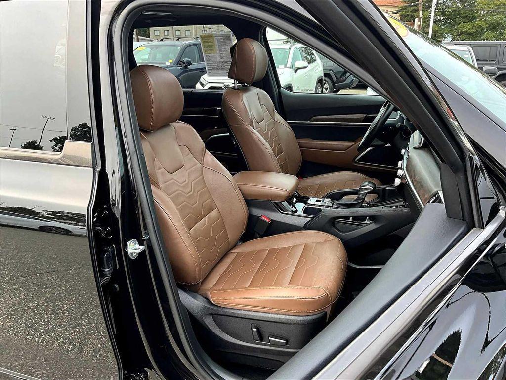 used 2022 Kia Telluride car, priced at $36,201