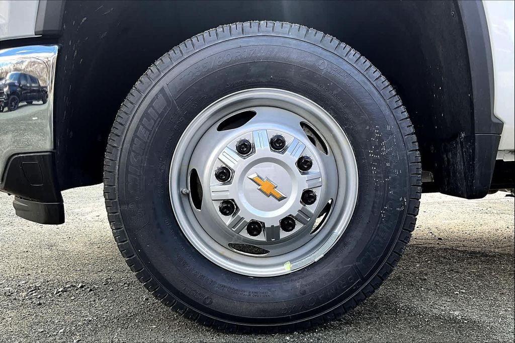 new 2025 Chevrolet Silverado 3500 car, priced at $49,278