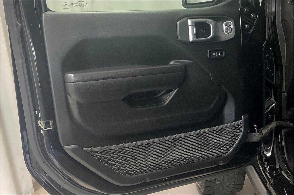 used 2022 Jeep Gladiator car, priced at $38,995