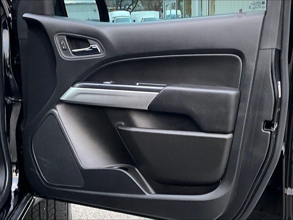 used 2022 Chevrolet Colorado car, priced at $30,871