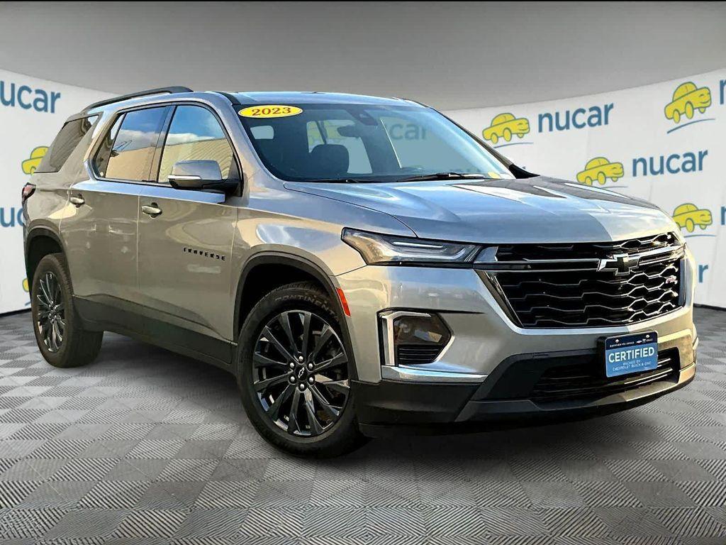used 2023 Chevrolet Traverse car, priced at $35,888