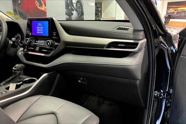 used 2024 Toyota Highlander car, priced at $43,765