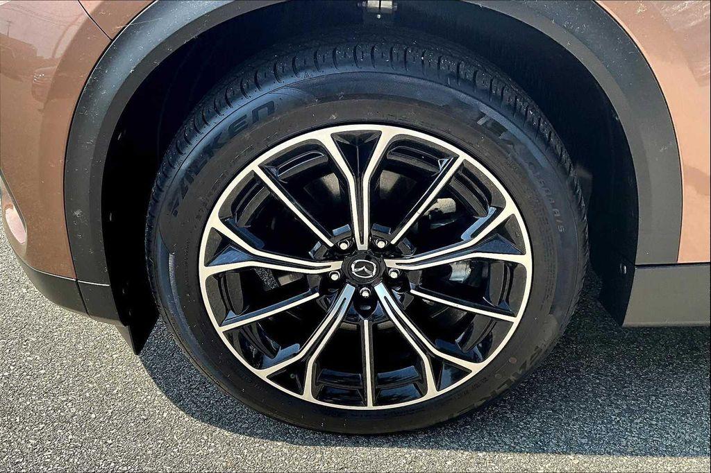 used 2025 Mazda CX-70 PHEV car, priced at $38,319