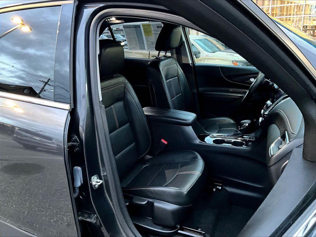 used 2022 Chevrolet Equinox car, priced at $22,982