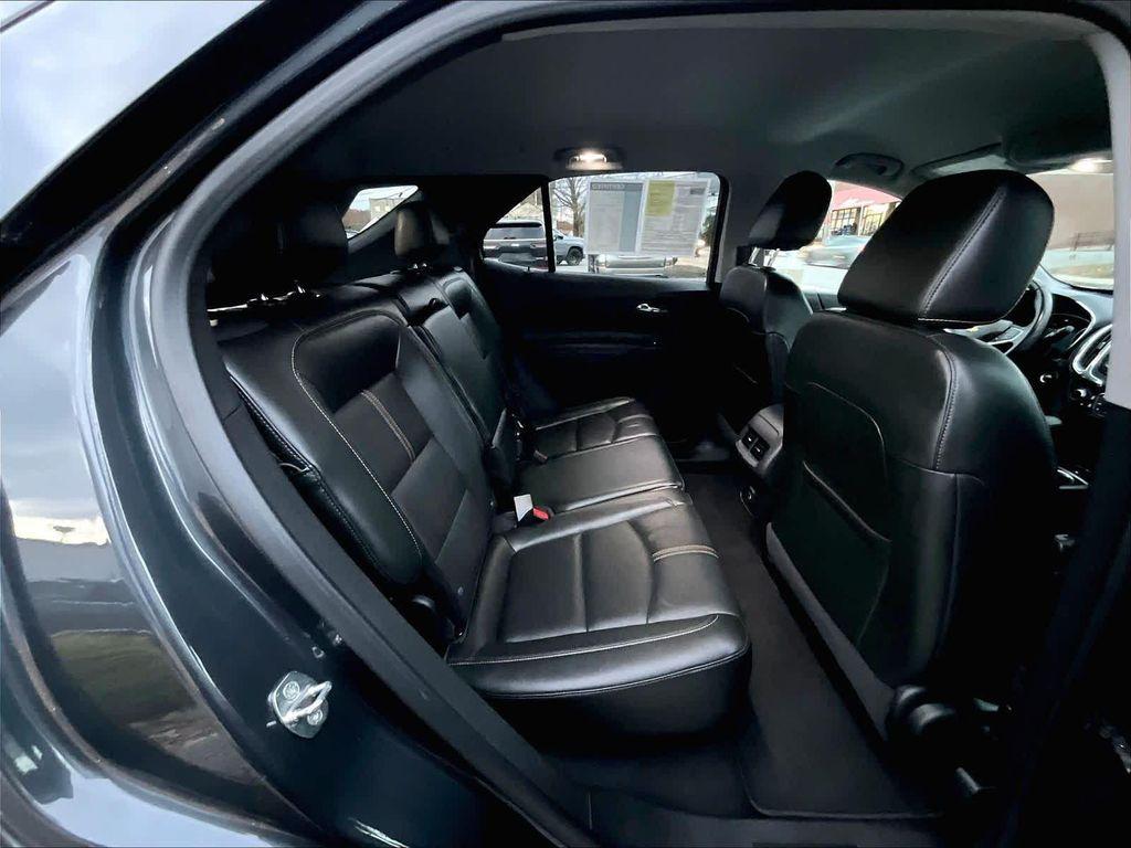 used 2022 Chevrolet Equinox car, priced at $22,982