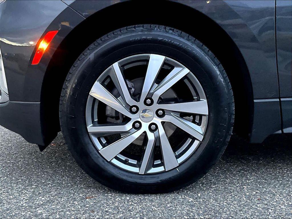 used 2022 Chevrolet Equinox car, priced at $22,982